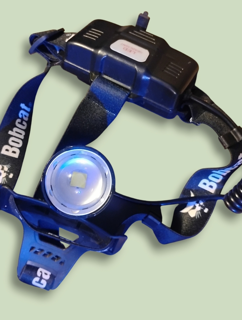 BOBCAT - 2000 Lumen Aluminum LED Headlamp 3 Light Modes USB Chargeable